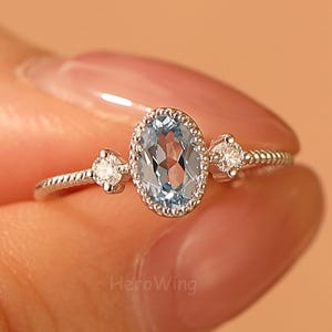 Verdrehter März Geburtsstein Aquamarin Ring Einzigartige Oval Verlobungsring Massivgold Versprechen Ring Elegante Brautring Danity Jubiläum Ring