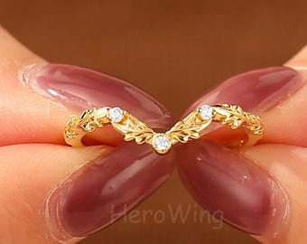 Nature Inspired Leaf Moissanite Wedding Band Stacking Matching Ring Curved Jewelry Lover