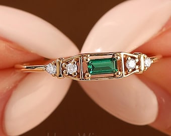 Smaragd Edelstein Stapelring Minimalist Verlobungsring Solid Gold Mai irthstone Ehering Art Deco Smaragdschliff grüner Smaragd Schmuck