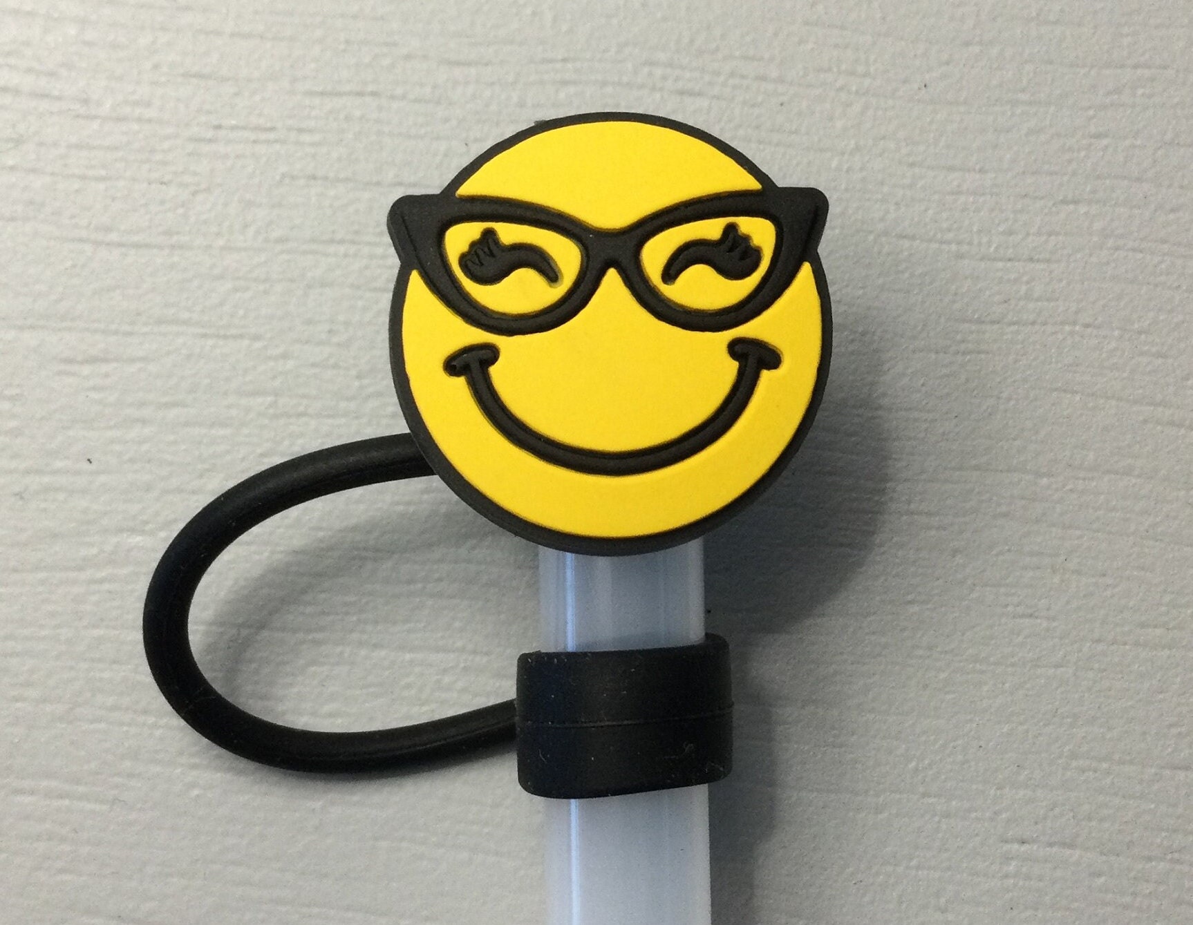 Smiley face straw topper happy face with glasses