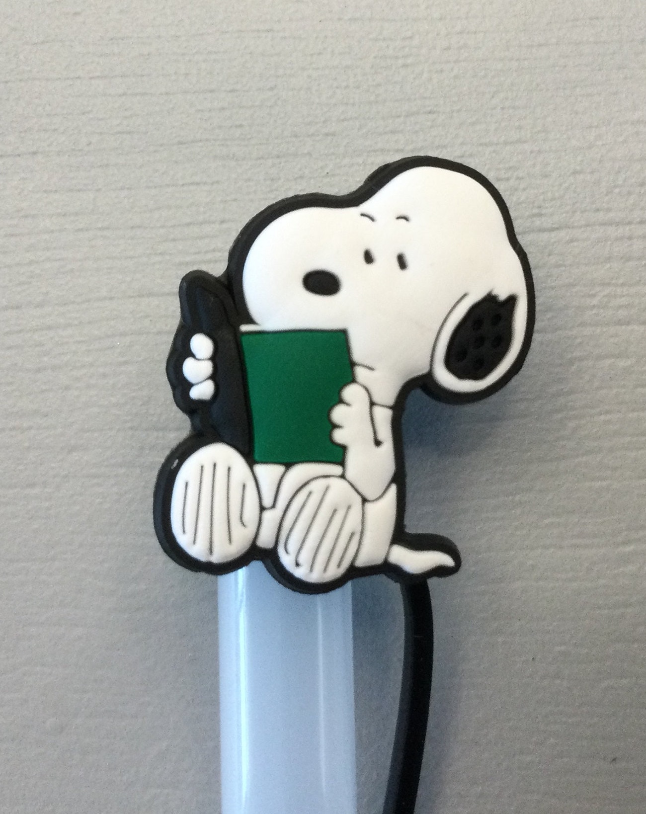 Snoopy reading book straw topper flexible