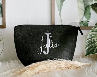 Personalized cosmetic bag with name | Initial | Birthday gift | Clutch | toiletry bag | felt | Christmas