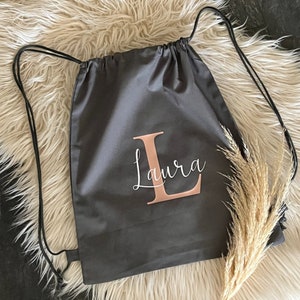 Personalisierter Turnbeutel | Initial | mit Name | verschiedene Farben | Geschenk | Junge | Mädchen