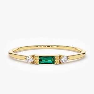 Dainty Emerald Ring 14K Gold Ring Natural Emerald Ring Emerald Baguette Ring Statement Ring Engagement Ring Wedding Ring.