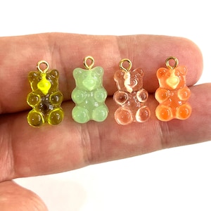 Ciondoli a forma di orsetti gommosi in acrilico fatti a mano, ciondolo a forma di orsetto in acrilico, collana in acrilico, talismano in gelatina acrilica, talismano a forma di orso, ciondoli a forma di animali in acrilico