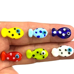 Perline di vetro di Murano a forma di pesce da 12 x 23 mm, ciondolo di pesce di Murano, perline di animali di Murano fatte a mano, accessori in vetro di Murano, ciondoli di Murano a forma di pesce