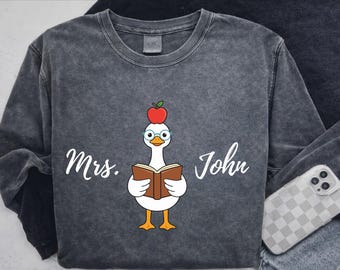 Custom Mrs Silly Goose Shirt,English Teacher Silly Goose Shirt,Teacher Gift, Teacher Tshirt, Back to School Tee, Teacher Appreciation Gift,
