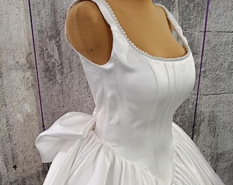 Ballkleid Satin Brautkleid,Bogenhochzeitskleid,Korsetthochzeitskleid,Kathedralenhochzeitskleid,eckiger Ausschnitt,Feenhochzeitskleid,Brautkleid