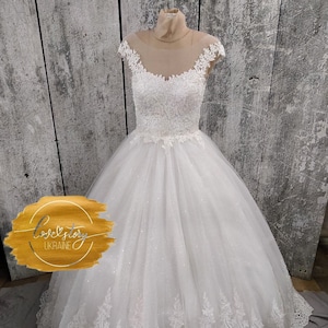 Cathedral Wedding Dress,Lace Bridal Gown,Ball Gown Wedding Dress,Open Back Wedding Gown,Corset Wedding Dress,Ivory Bridal Gown,Sparkle Dress