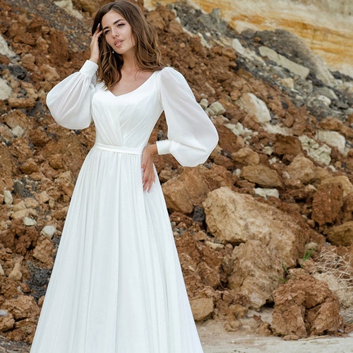 Minimalist Romantic Wedding Dress Beverly With Long Sleeves - Etsy