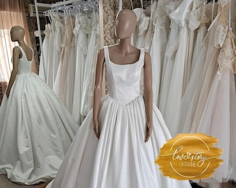 Vestido de novia de satén,Vestido de novia estilo catedral,Vestido de novia ALine,Vestido de novia a medida,Vestido de novia minimalista,Vestido de novia con corsé,Vestido color marfil