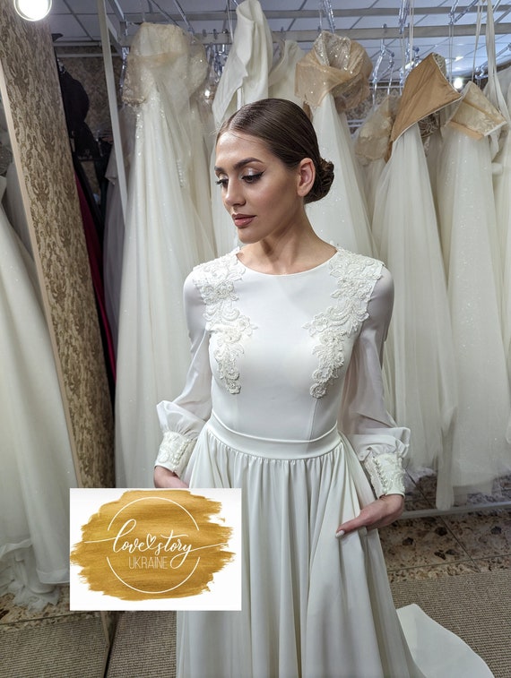 elegant simple lace wedding dress Hottest Elegant Spaghetti Straps Backless Long Simple Ivory Lace Beach  Wedding Dresses main image 0