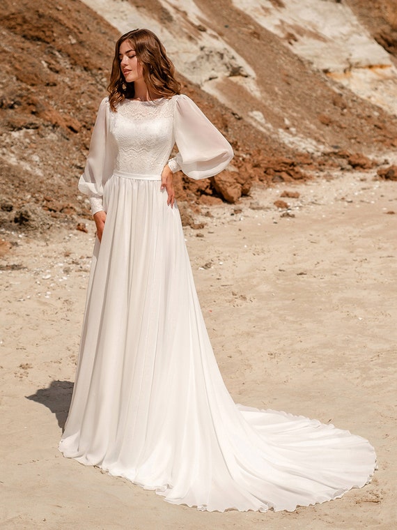Beach Bridal Gown With Soft Lace, Romantic Wedding Dress With Long Sleeves,  Simple Rustic Wedding Dress, Chiffon Minimalism Wedding Dress -  New  Zealand