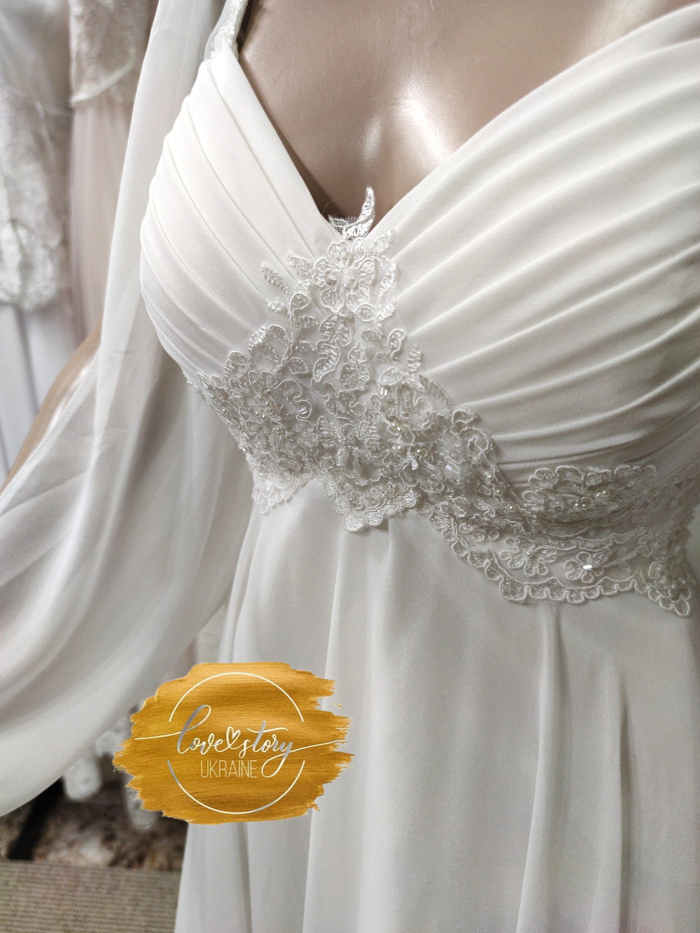 green emerald velvet dress Briar Empire Plus-Size Wedding Dress Ivory / 28 main image 1