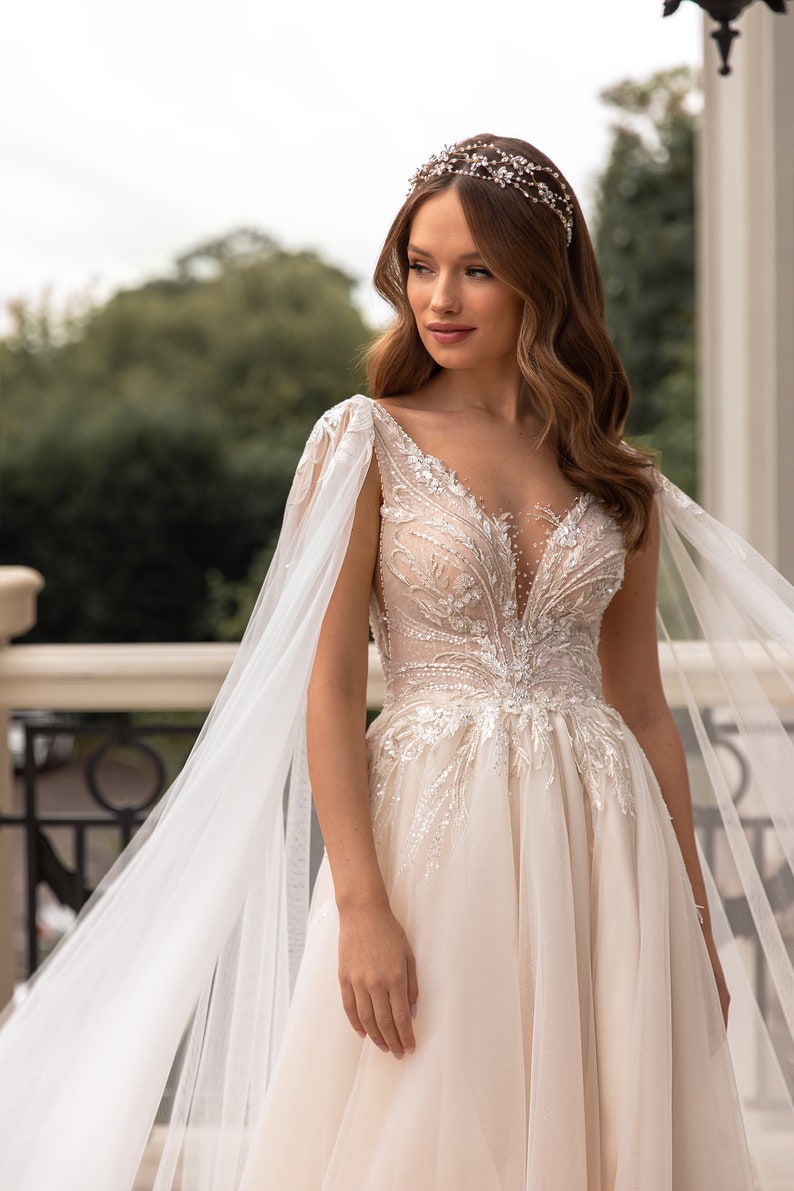 Sexy Open Back wedding dress deep V