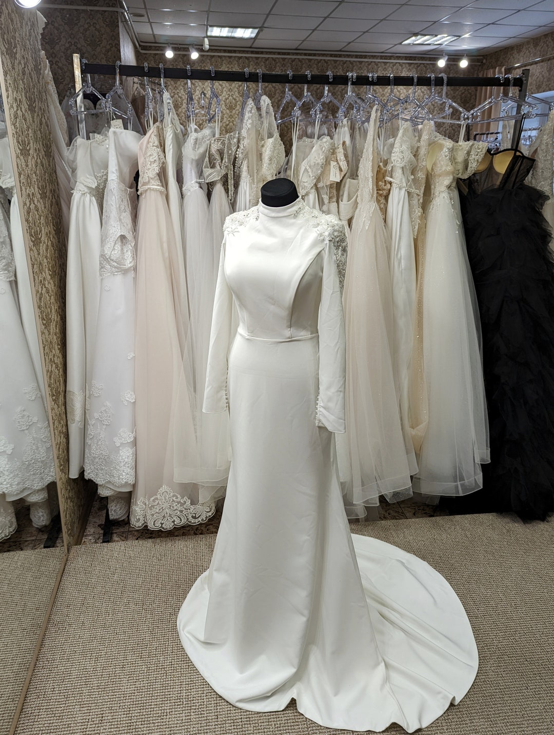 Simple Wedding Dress,long Sleeves Wedding Gown,minimalist Wedding Dress ...