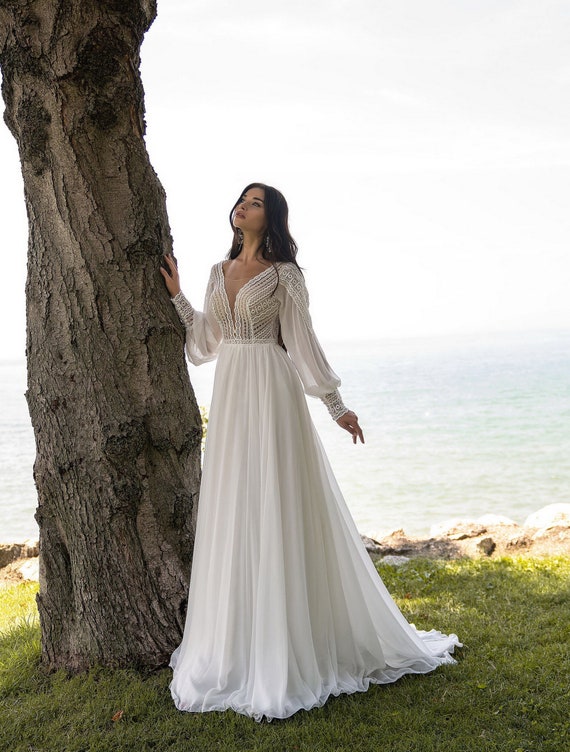 Beach Wedding Dress,a-line Bridal Gown With Long Train, Chiffon