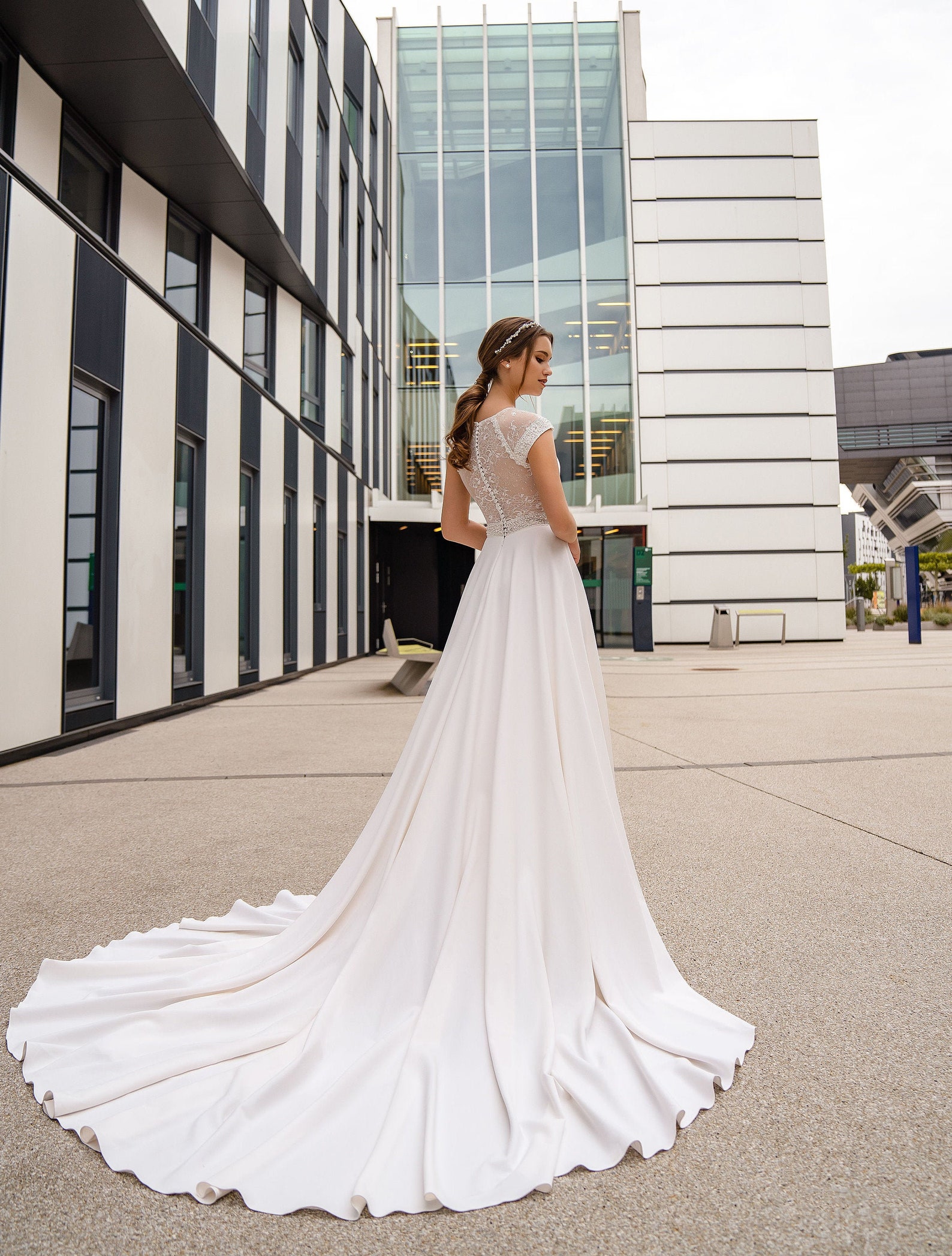 Closed Back Bridal Gownivory Wedding Dress Simple Bridal Etsy