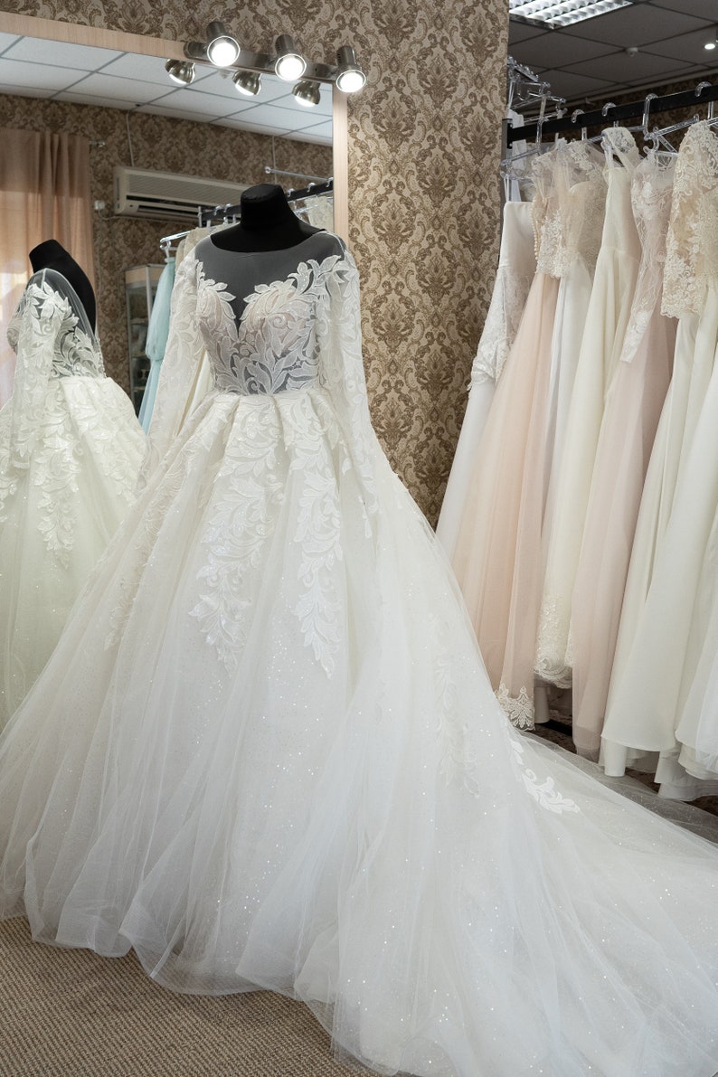 Luxury Wedding Dress Open Back Wedding Dress Ball Gown | Etsy