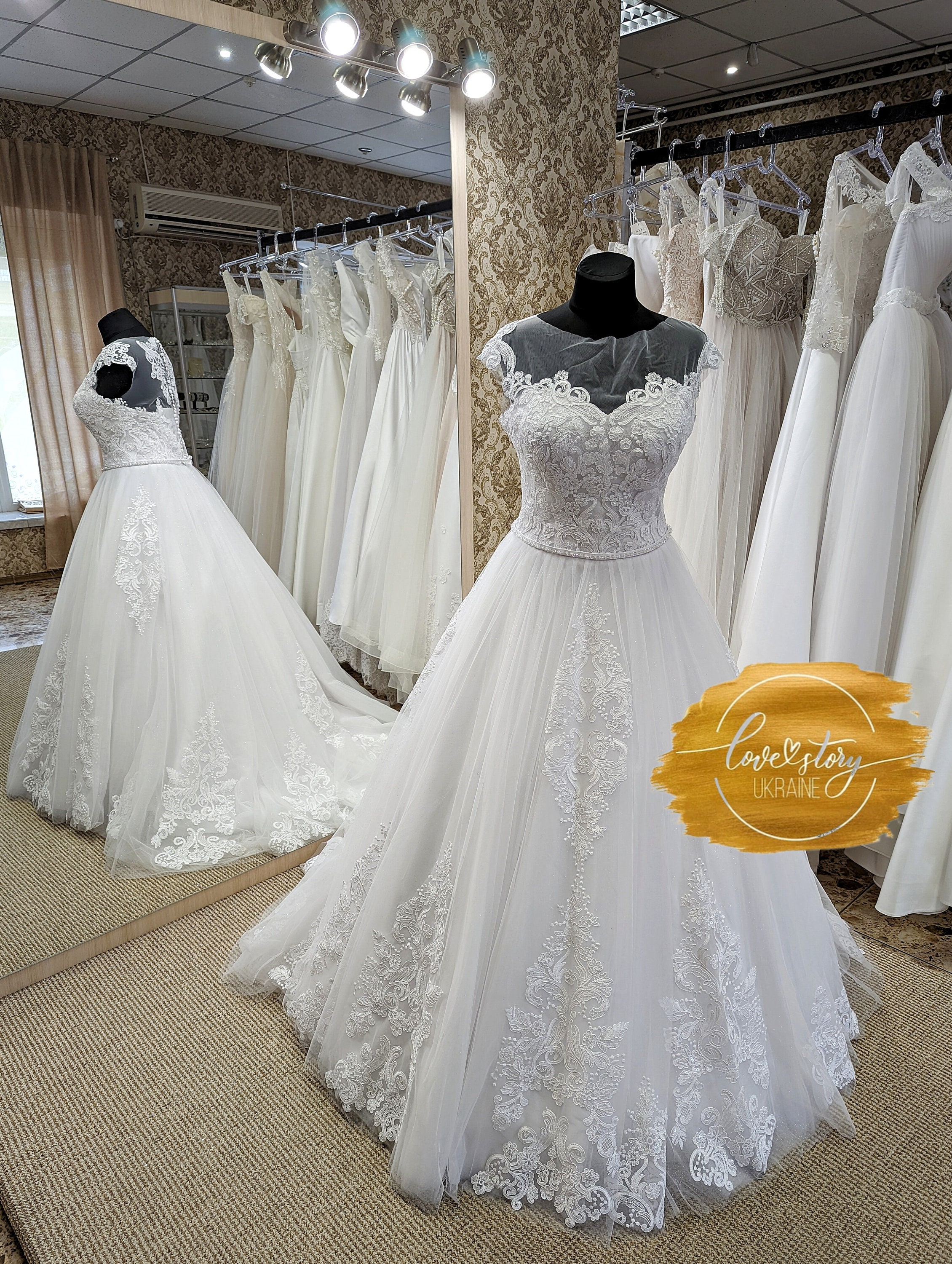 knee length dresses for ladies Backless Wedding Dresses Lace Mermaid Modern Spaghetti Straps Bride Dress main image 0