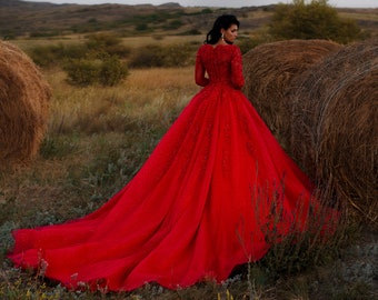 Red Bridal Gown,Emboidered Lace Wedding Dress,Ball Gown Lace Wedding Dress,Gorgeous Wedding Dress with Long Sleeves,Engagment Dress