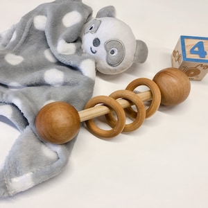 Baby Rattle, Natural Baby Toys, Wooden Classic Baby Rattle, Montessori Baby Toy, Sensory Toy, Baby Shower Gift, Pregnancy Announcement Prop