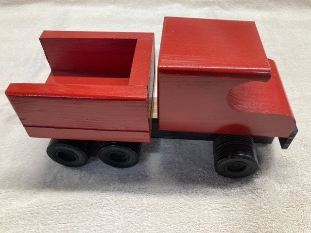 Old Fashion Farm Truck