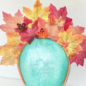 HAND EMBROIDERED MAPLE LEAF TWO TONE HEADBAND_CWMM6120 main image 0