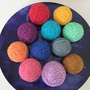 Home decor bowl fillers, yarn wrapped basket filler, decor balls, vase fillers, decorative balls for bowls, temari balls, cozy room decor