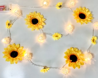 Sunflower and yellow daisy garland with lights, sunflower garland, hanging sunflowers, spring wedding, girl bedroom lights