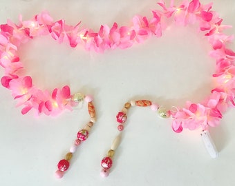 Pink pre lit flower garland with beads, bead garland, boho garland, teen room lights, gift for girl, dorm decoration