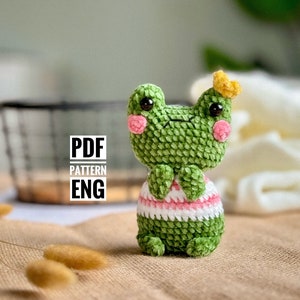 Frog in love Amigurumi PDF Pattern, Princess frog
