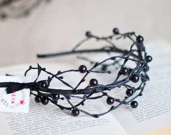 Black Hair Piece/ Gothic wedding hair piece/ Black Headband/ Gothic hair piece/ Bridal black Headpiece/ black gothic crown/ black twig crown