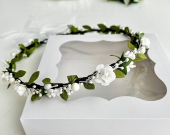 Bridal flower crown, Dainty hair wreath, White flower crown wedding, Flower girl halo,Simple flower crown,Woodland crown,Rustic floral crown