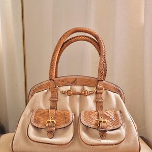 Bolso de hombro vintage Dior ‘My Dior’ de pitón, 2007 – Lona beige y ribete exótico