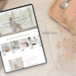 Coaching website template designed for life coaches and wellness professionals, utilizing Squarespace Template Coach. This template offers a sleek and modern design for creating a standout coach website