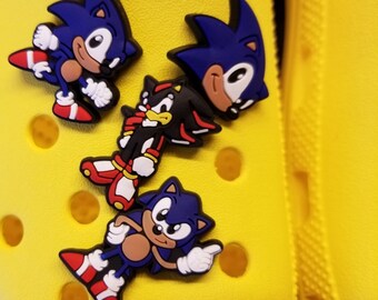 gold sandals near me