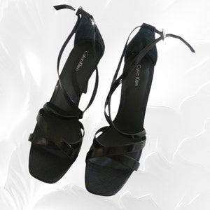 Calvin Klein Women&#39;s Black Vonnie Platform Sandal
