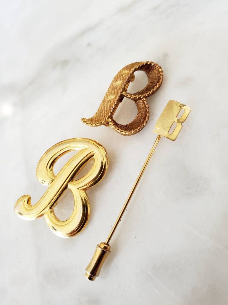 Script Brooch Vintage Cursive Initial Gold Tone Brooch, Your Choice A, C, E M, R - Etsy
