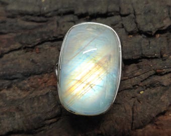 Anillo de plata de ley con piedra lunar arcoíris natural, anillo para mujer, anillo de plata de ley, anillo grande con piedra lunar.