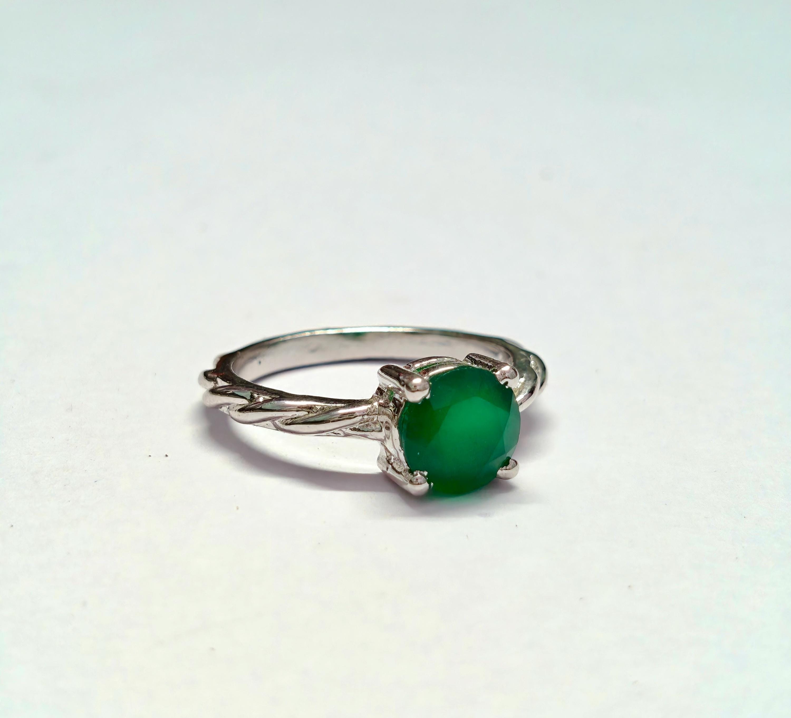 緑色の宝石 シルバーリング グリーンオニキスシルバーリング、グリーンオニキスリング、レディース