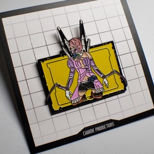 Pin de esmalte Cyberpunk 2077 Alisa Bosconovitch Tekken