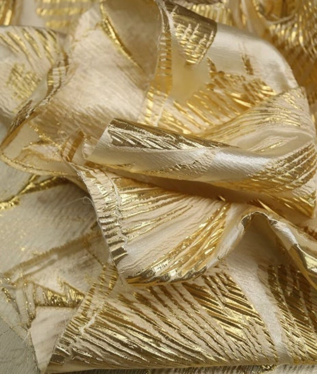3D Embossed Jacquard Fabric, Gold Texture Wedding Fabric, Gilt Brocade