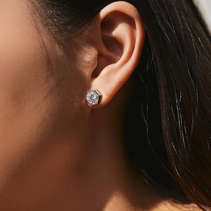 Certified moissanite honeycomb solitaire stud earrings in sterling silver