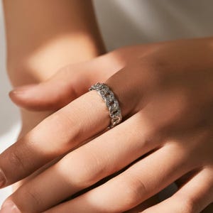 Cuban chain link ring in sterling silver