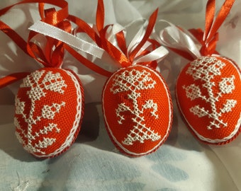 embroidered eastereggs