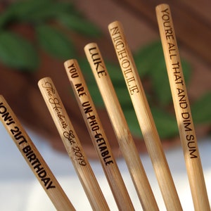 Personalisierte Essstäbchen, gravierte Essstäbchen, Hochzeitsgeschenke, Gastgeschenke, Personalisierte Gravur Sushi Individuelle Namen Unikat Geschenk Japanisch Chinesisch