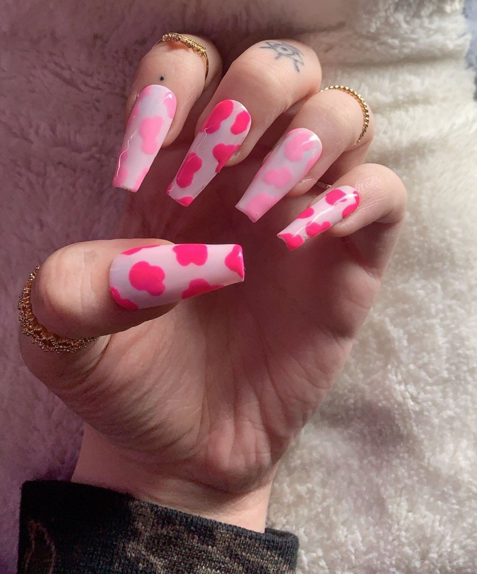 Pink Cow Press on Nails | Etsy