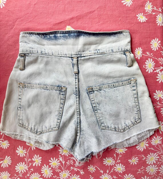 Vintage 80s Fold Down Acid Wash Cut Off Shorts. S… - image 6