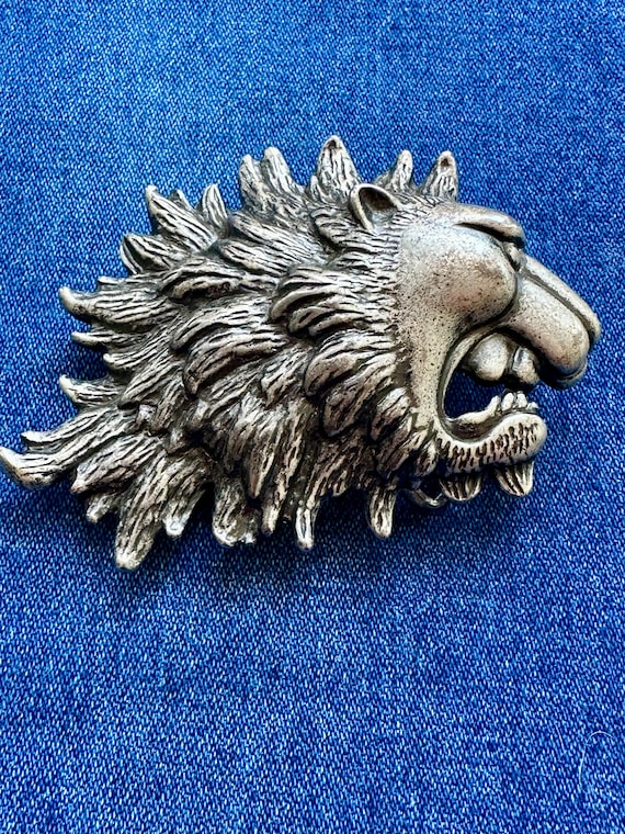 Vintage Wolf Head Buckle Braided Belt RARE  Medium Amazon.com: Longcreek Men main image 2